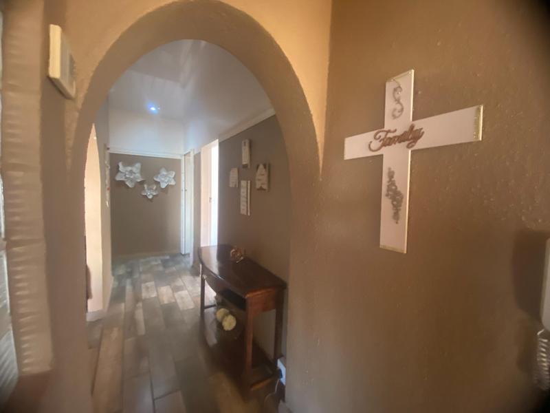 3 Bedroom Property for Sale in Chrismar Western Cape